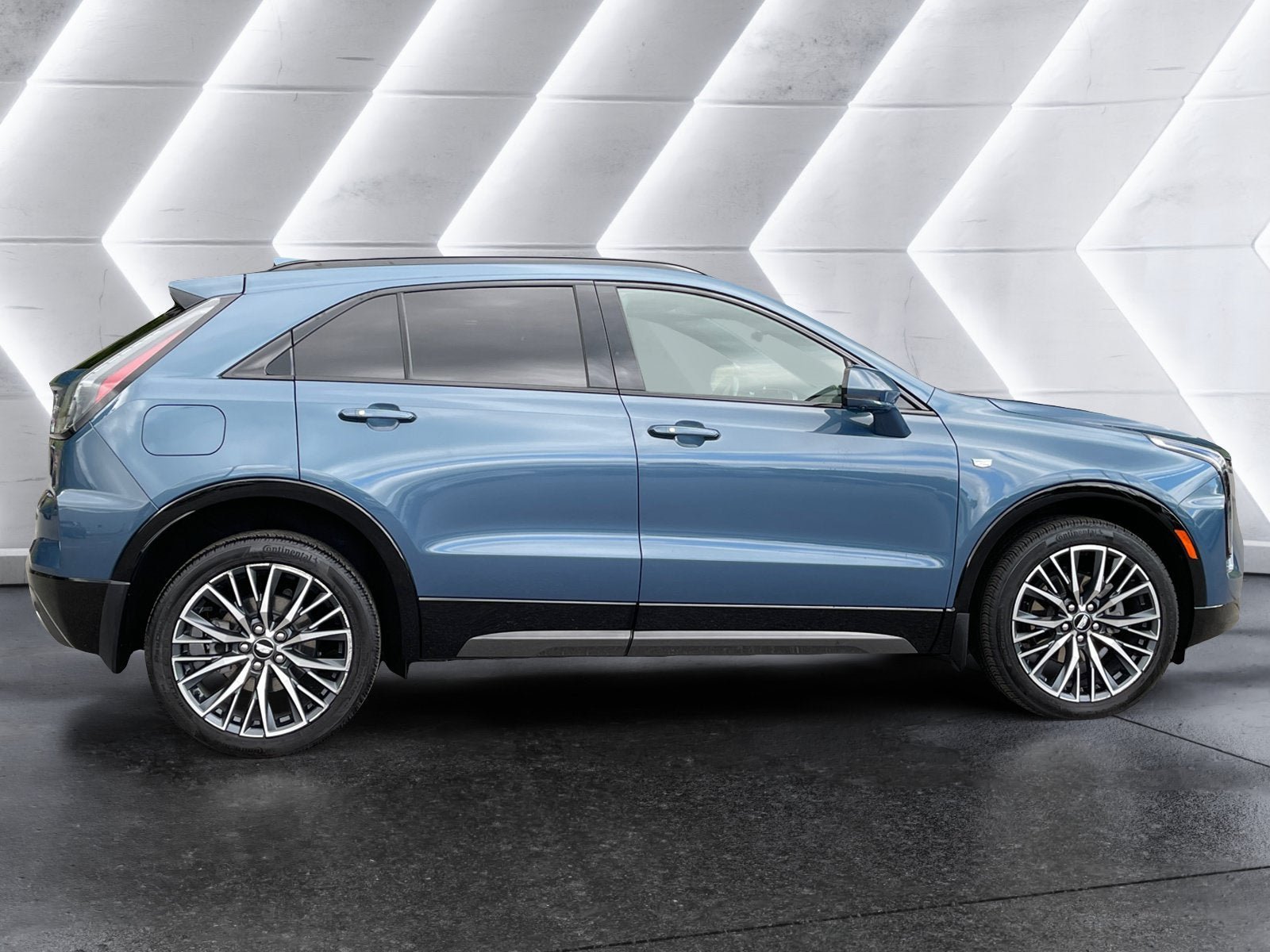 Used 2025 Cadillac XT4 Sport AWD/4WD image 24