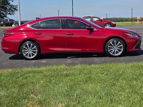 Used 2019 Lexus ES 350 w/ Accessory Package FWD image 3
