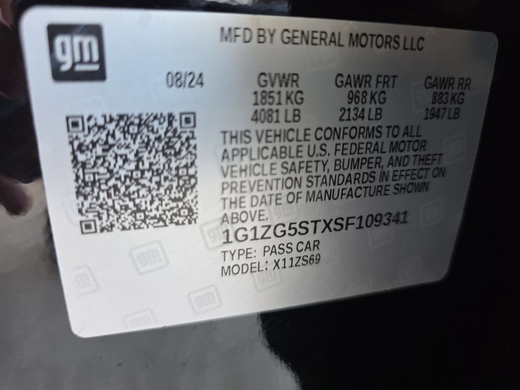 Used 2025 Chevrolet Malibu RS FWD image 35