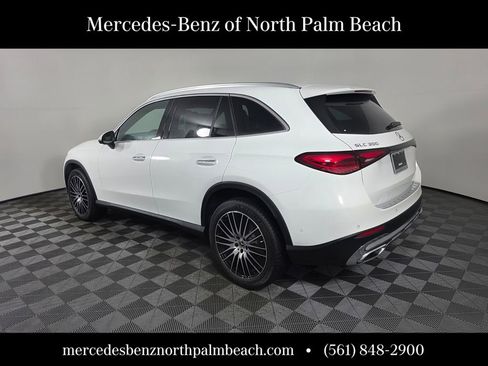 New 2026 Mercedes-Benz GLC 300 image 4