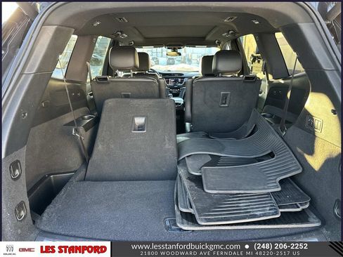 Used 2023 Cadillac XT6 Premium Luxury image 11