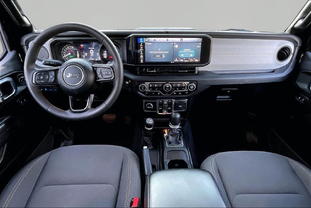 Used 2024 Jeep Wrangler Unlimited w/ Convenience Group AWD/4WD image 7