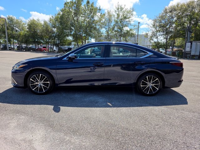 Used 2025 Lexus ES 350 w/ Premium Package FWD image 6