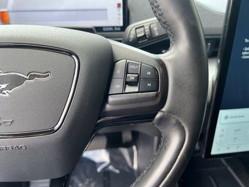 Used 2021 Ford Mustang Mach-E Select w/ Comfort/Technology Package AWD/4WD image 17