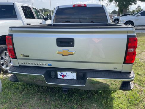 Used 2017 Chevrolet Silverado 1500 LT w/ LT Eassist Package RWD image 5