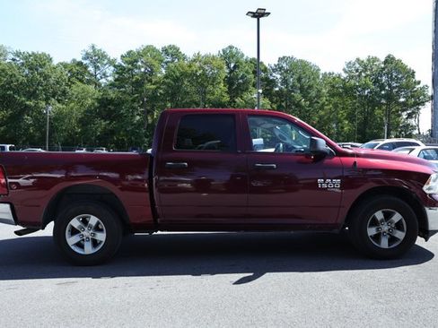 Used 2022 RAM 1500 Classic SLT RWD image 3