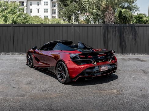 Used 2020 McLaren 720S Spider RWD image 30