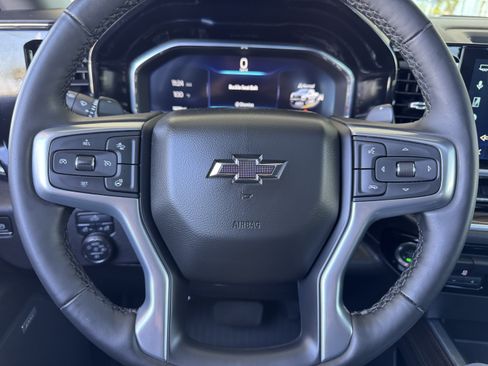 Certified 2025 Chevrolet Silverado 1500 LT Trail Boss w/ Convenience Package II AWD/4WD image 35
