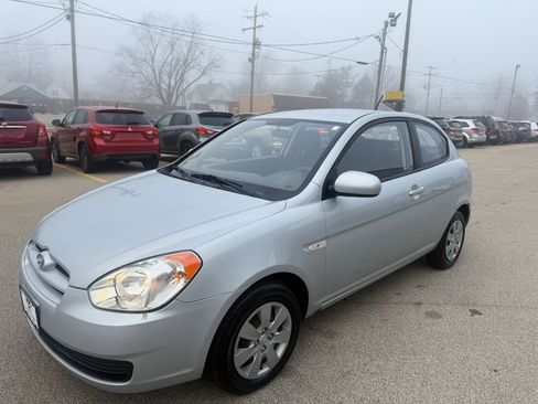 Used 2011 Hyundai Accent GS image 5