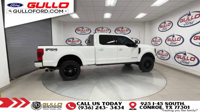 Certified 2022 Ford F250 Lariat w/ Black Appearance Package AWD/4WD image 2