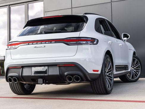 Certified 2026 Porsche Macan S AWD/4WD image 11