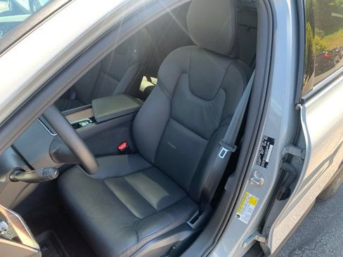 Used 2024 Volvo V60 B5 Cross Country Plus w/ Climate Package AWD/4WD image 16