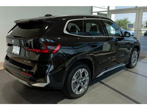 Used 2025 BMW X1 xDrive28i w/ Technology Package image 45