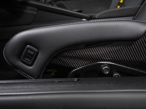 Used 2024 Porsche 911 GT3 RWD image 21