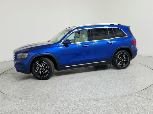 New 2026 Mercedes-Benz GLB 250 image 2