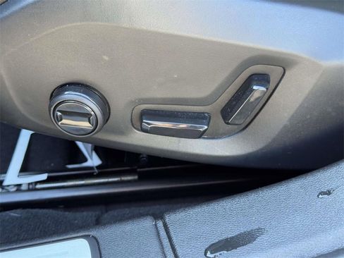 Certified 2023 Volvo S60 B5 Plus w/ Climate Package image 17