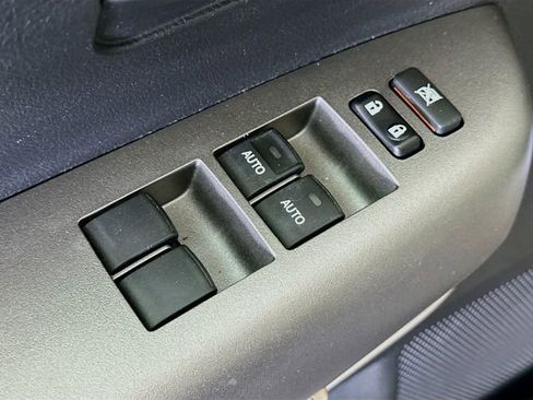 Used 2016 Toyota Sequoia SR5 image 19