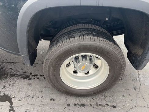 Used 2025 Chevrolet Silverado 3500 LTZ w/ LTZ Plus Package image 2