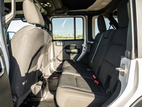 Used 2020 Jeep Wrangler Unlimited Sport S AWD/4WD image 17
