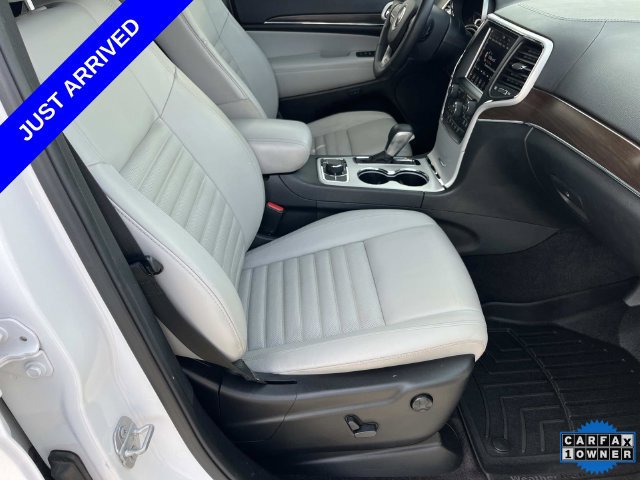 Used 2018 Jeep Grand Cherokee Limited AWD/4WD image 24