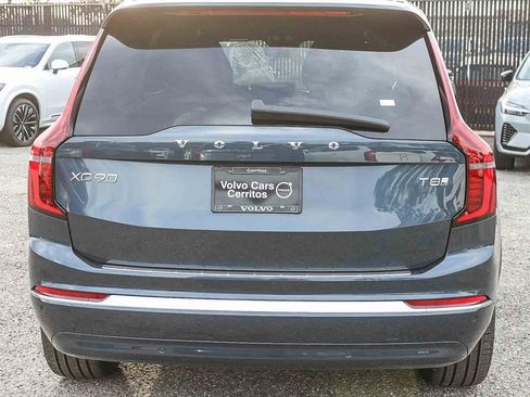 New 2026 Volvo XC90 T8 Plus w/ Protection Package Premier AWD/4WD image 7