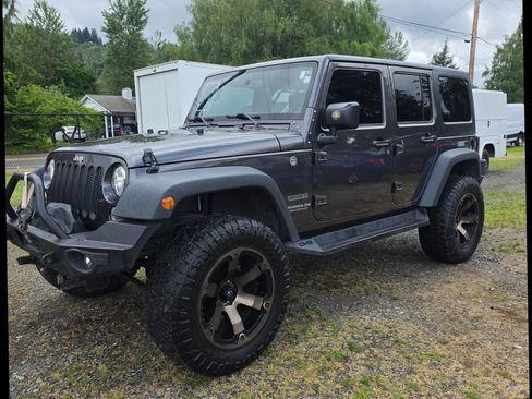 Used 2017 Jeep Wrangler Unlimited Sport w/ Quick Order Package 24S AWD/4WD image 2