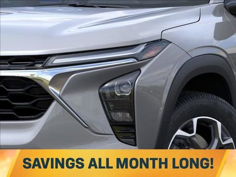 New 2026 Chevrolet Trax LT w/ Driver Confidence Package FWD image 10
