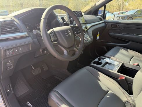 New 2026 Honda Odyssey Sport-L image 16