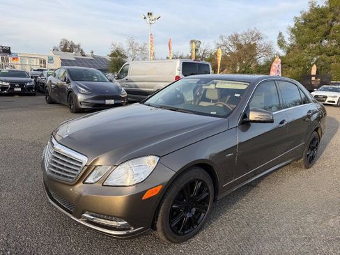 Used 2012 Mercedes-Benz E 350 BlueTEC Sedan image 9