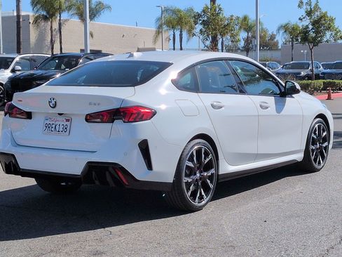 Used 2025 BMW 228i xDrive w/ Technology Package image 10