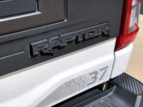 Used 2023 Ford F150 Raptor w/ Raptor 37 Performance Package AWD/4WD image 31
