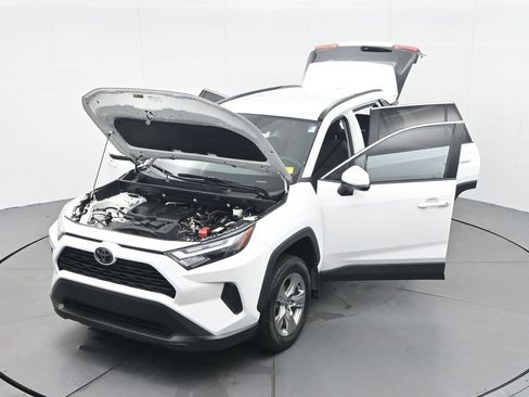 Used 2024 Toyota RAV4 XLE image 43