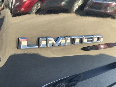 Used 2021 RAM 1500 Limited AWD/4WD image 10