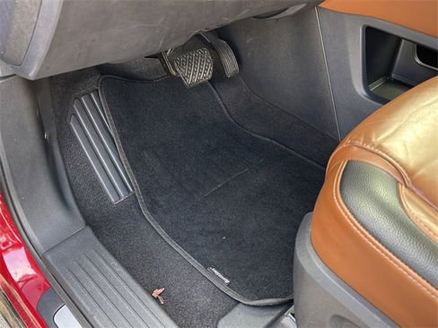 Used 2023 Nissan Pathfinder Platinum image 18