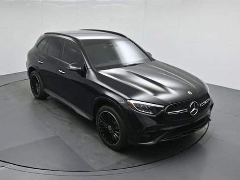 Used 2025 Mercedes-Benz GLC 300 image 41