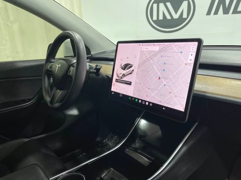 Used 2021 Tesla Model Y Long Range AWD/4WD image 20