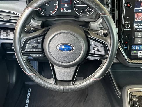 Used 2024 Subaru Crosstrek 2.0i Premium AWD/4WD image 11