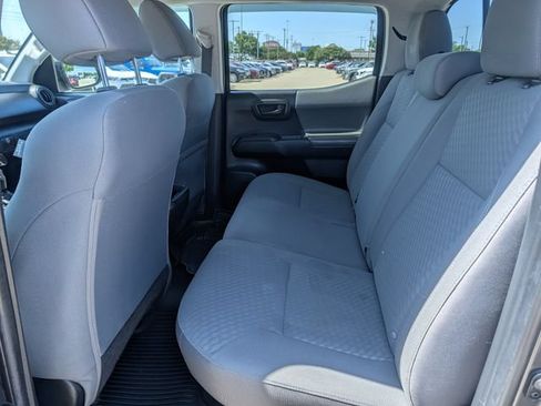 Used 2022 Toyota Tacoma SR AWD/4WD image 26