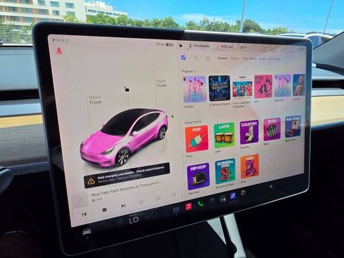 Used 2023 Tesla Model Y 2WD image 36