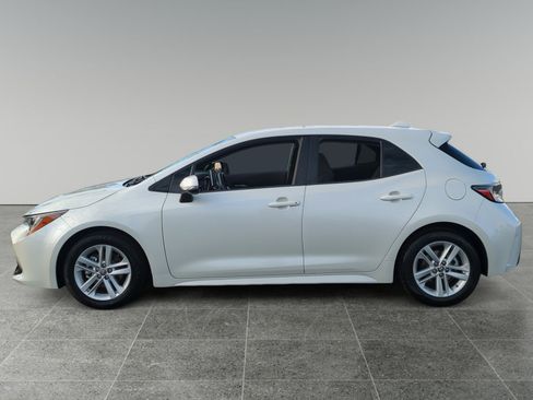 Used 2019 Toyota Corolla SE image 2