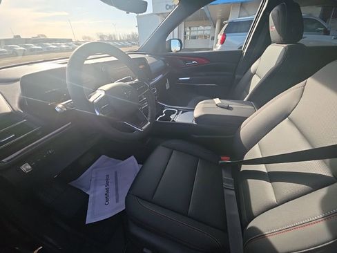 New 2026 Chevrolet Traverse Z71 w/ Driver Confidence Package image 9