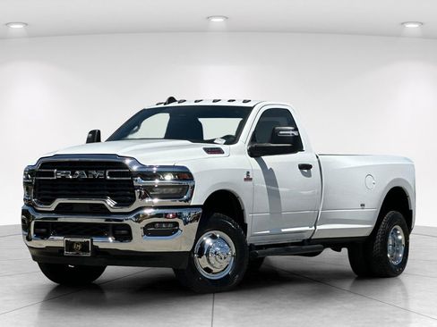 New 2026 RAM 3500 Tradesman AWD/4WD image 2