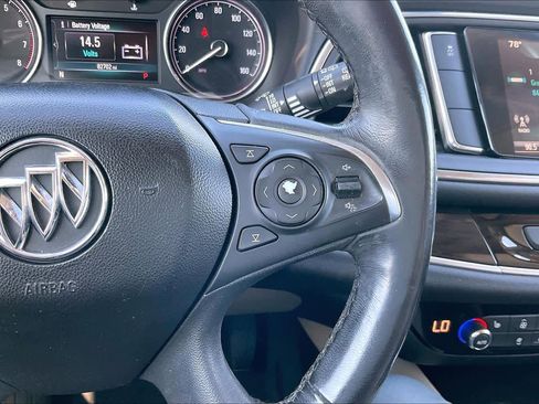 Used 2019 Buick Enclave Essence image 24