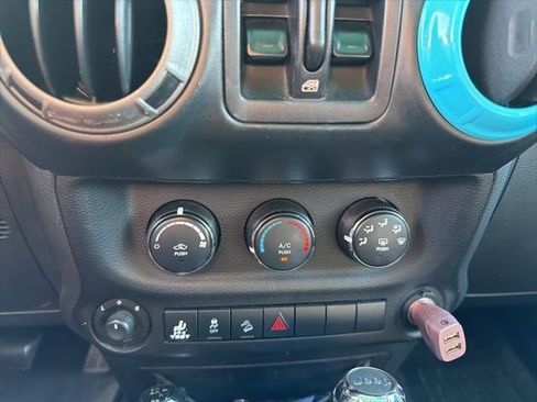 Used 2013 Jeep Wrangler Unlimited Sport AWD/4WD image 13