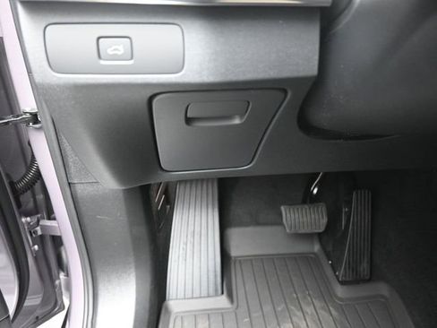 New 2026 Volvo XC90 B6 Ultra w/ Protection Package Premier image 16