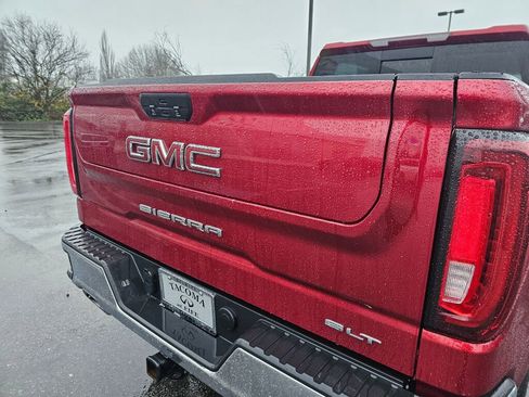 Used 2021 GMC Sierra 1500 SLT w/ SLT Premium Package image 18