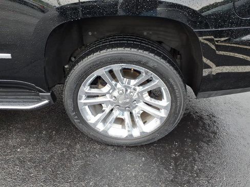Used 2019 GMC Yukon SLT w/ Premium Edition AWD/4WD image 8
