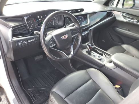 Used 2021 Cadillac XT6 Premium Luxury FWD image 18