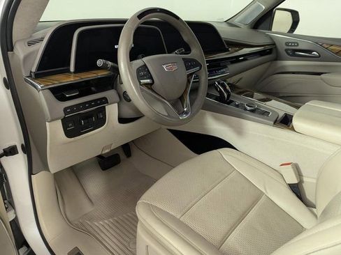 Used 2021 Cadillac Escalade ESV Sport Platinum image 16