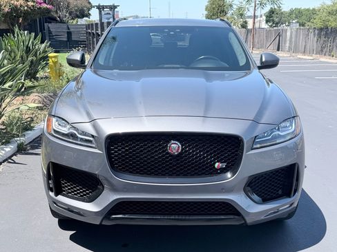 Used 2017 Jaguar F-PACE S AWD/4WD image 7